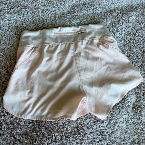 Nike running shorts - Picture 2 of 5